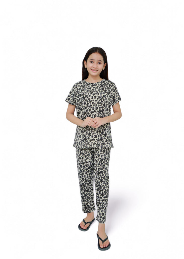 Girls black Emoji Night Suit-